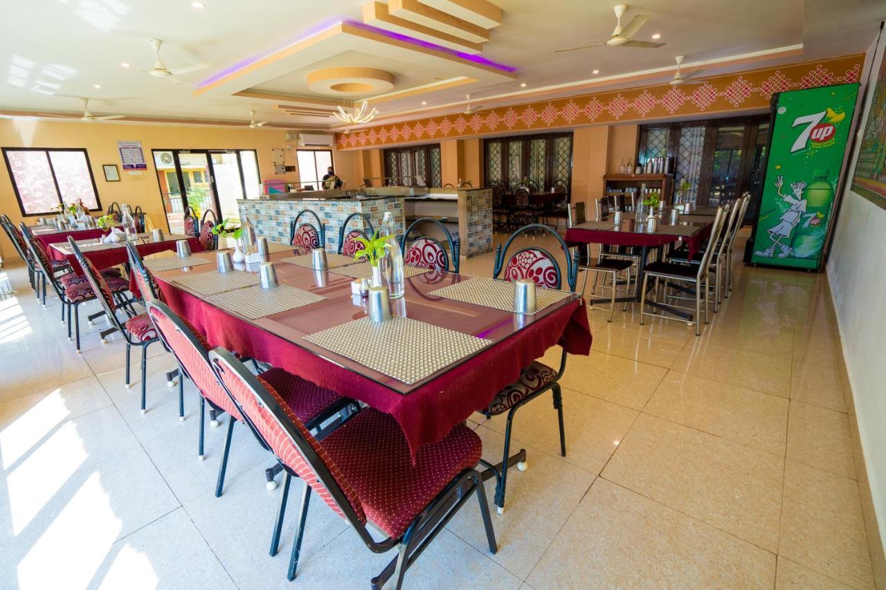 Hotel Tamilnadu, Madurai II Exteriör bild